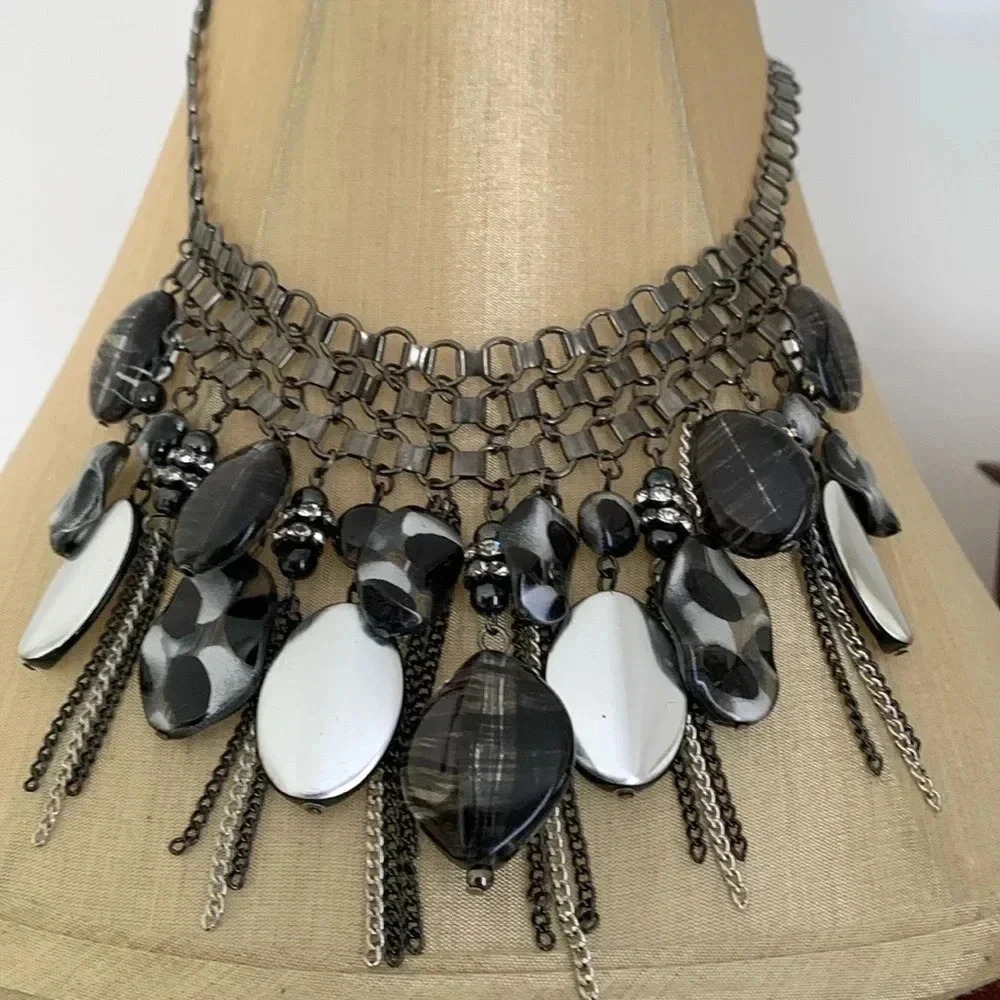 Statement necklace
